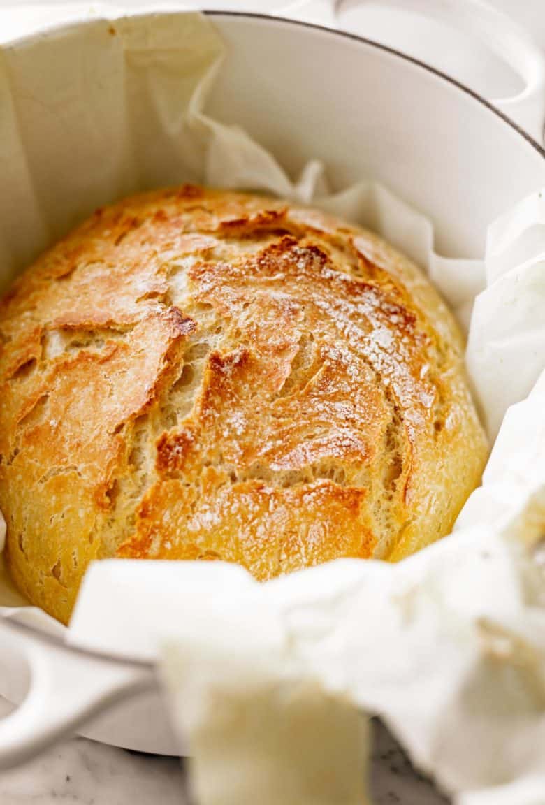Artisan Bread in a dutch oven pot | cafedelites.com