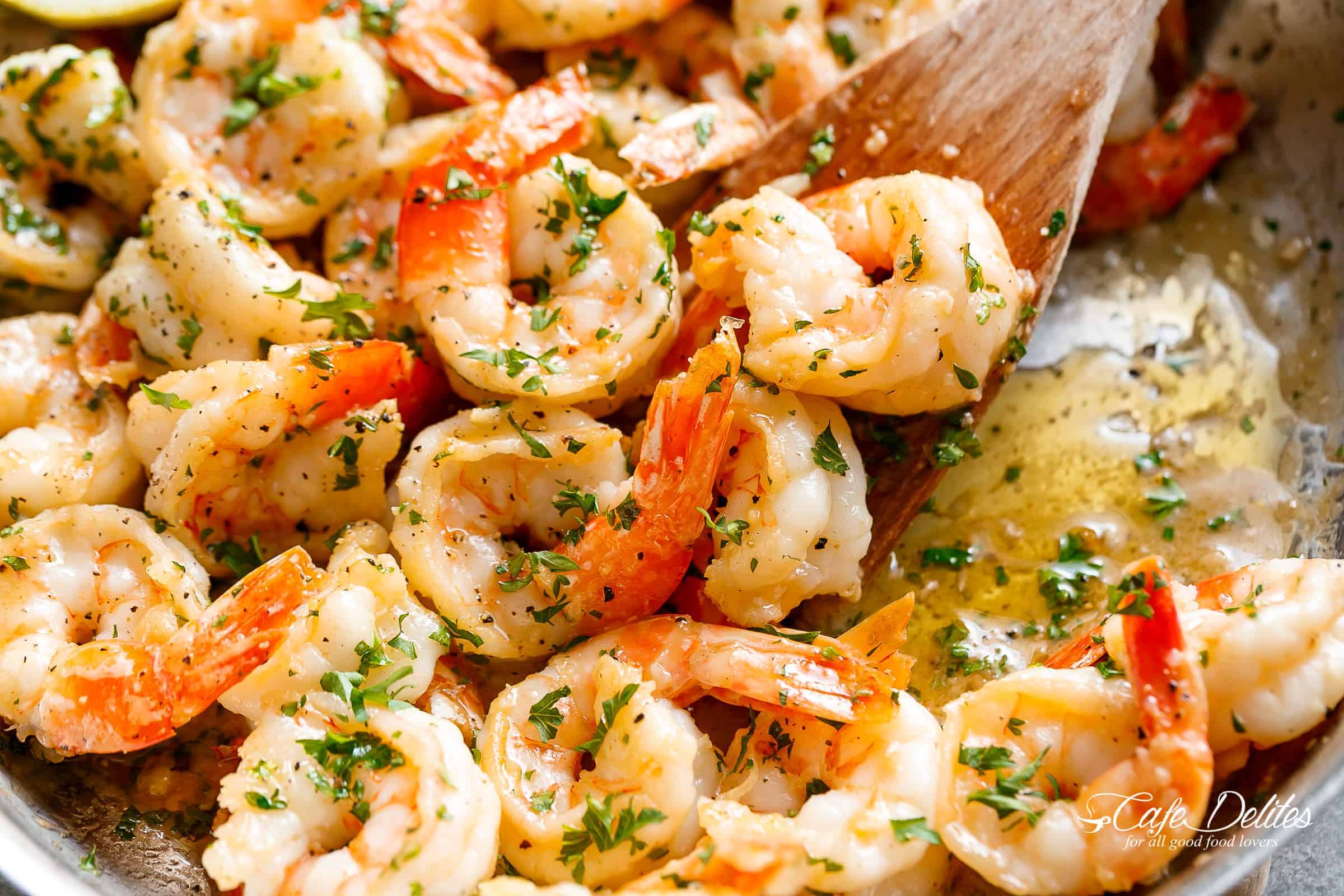 Garlic Butter Shrimp Scampi is so quick and easy! | cafedelites.com